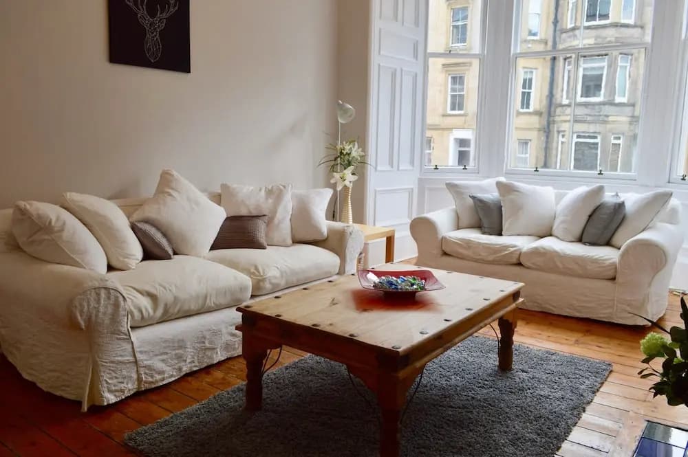 Central 2 Bedroom Flat - photo 10