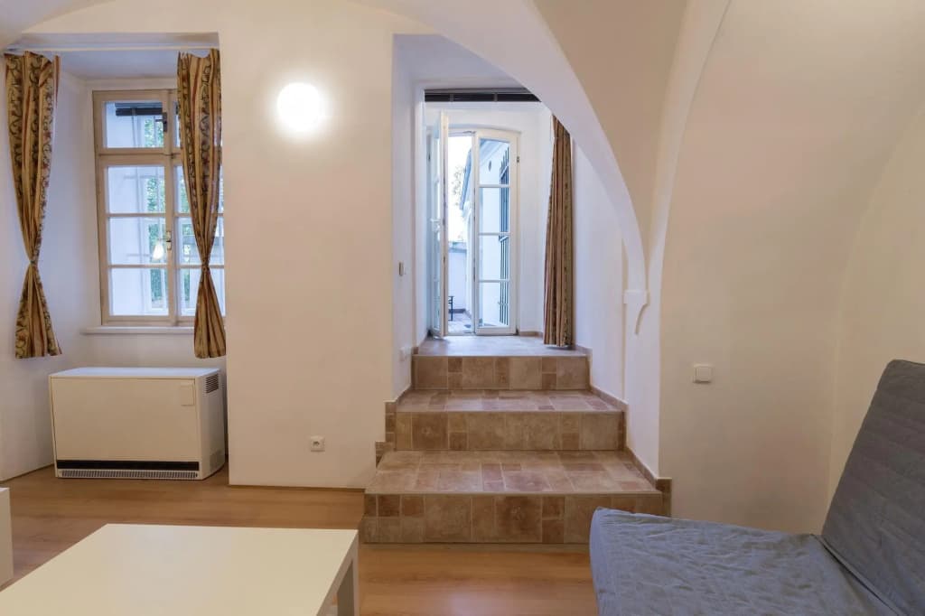 Charles Bridge Economic Hostel - photo 13