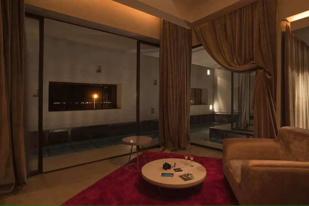 Crystal Hotel - photo 4