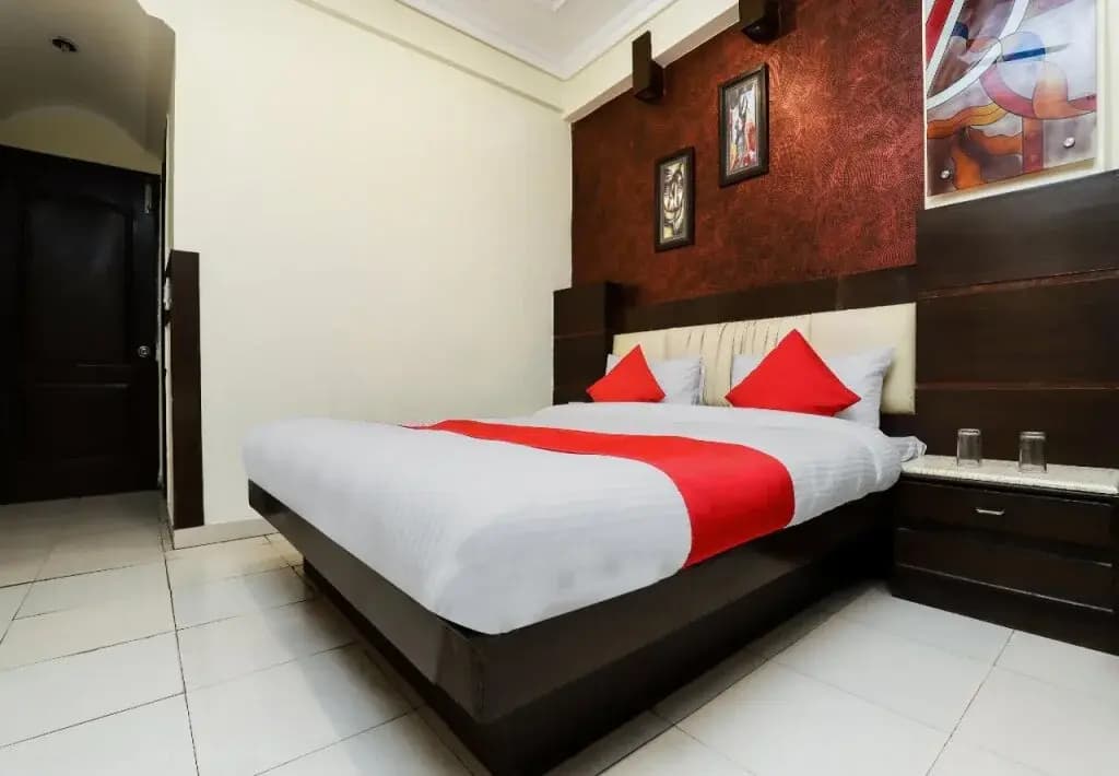 Hotel Maanvi - photo 7