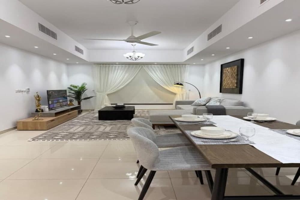 Apartment in Al Muzn Residence Air Port - photo 11