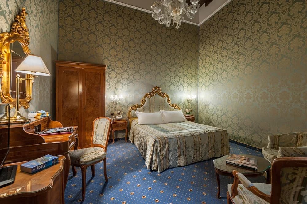 Hotel Al Ponte Antico - photo 4