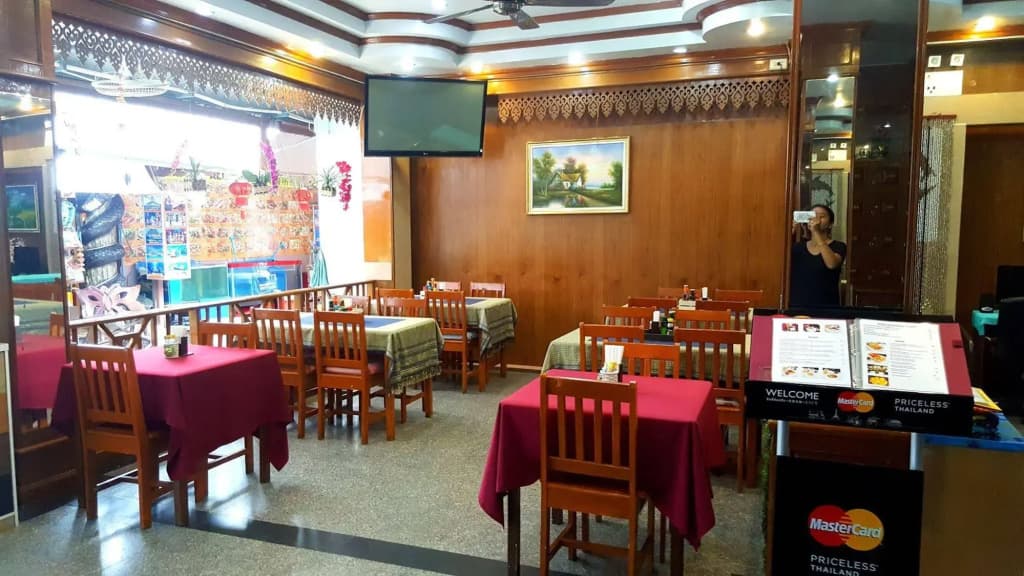Lamai Inn Hotel - photo 19