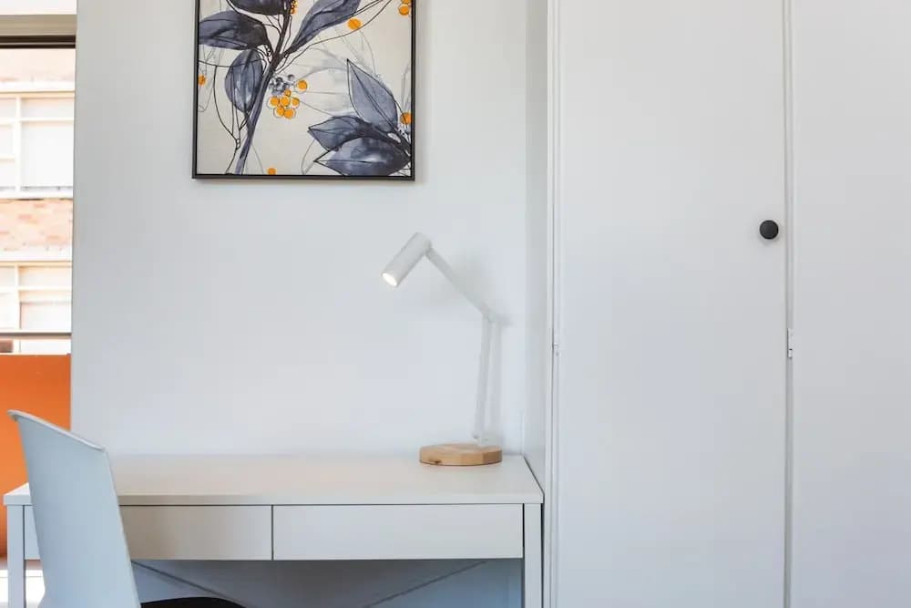 Comfy Balcony Studio Near Parks, - photo 4