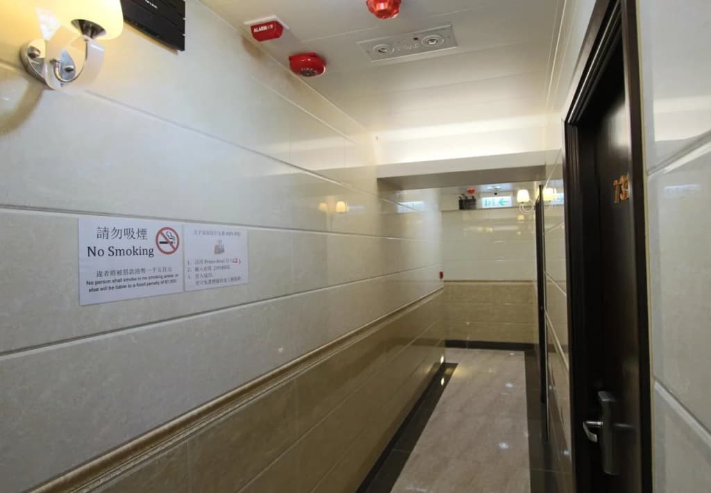 Prince Hotel - photo 13