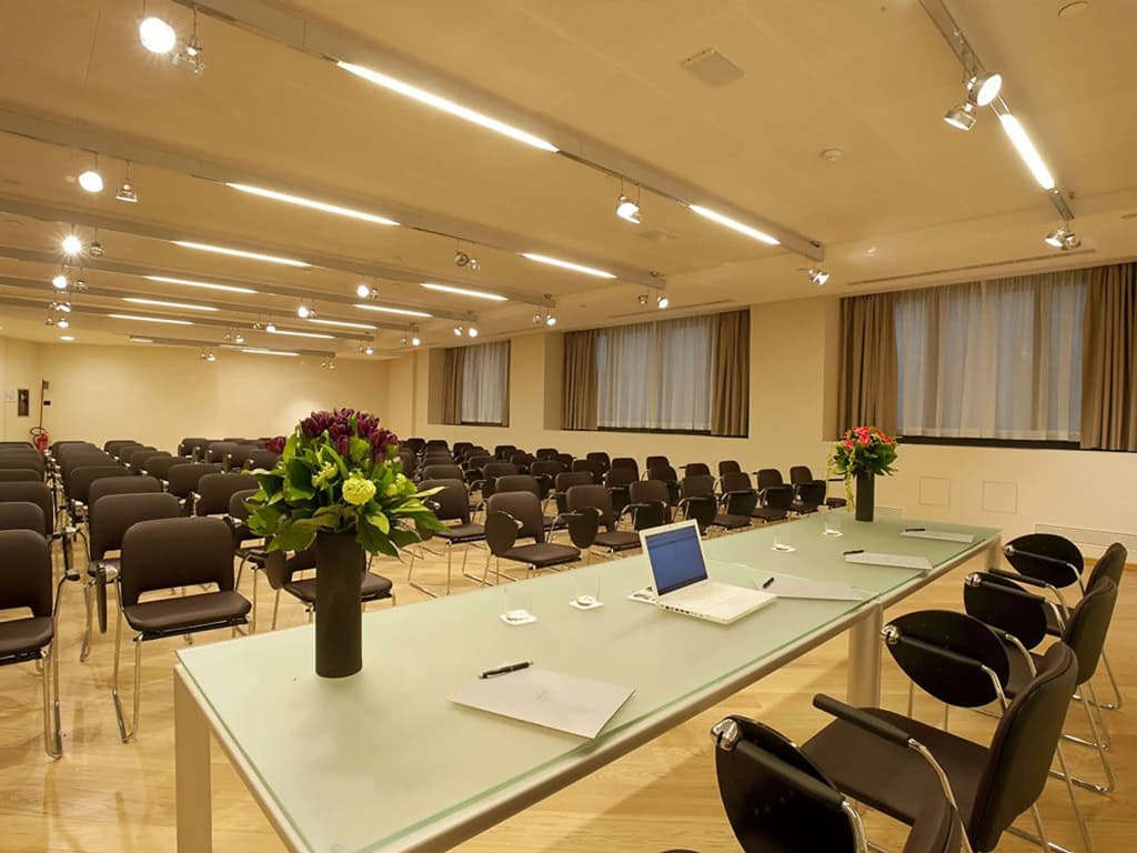Best Western Plus The Hub Hotel - photo 22