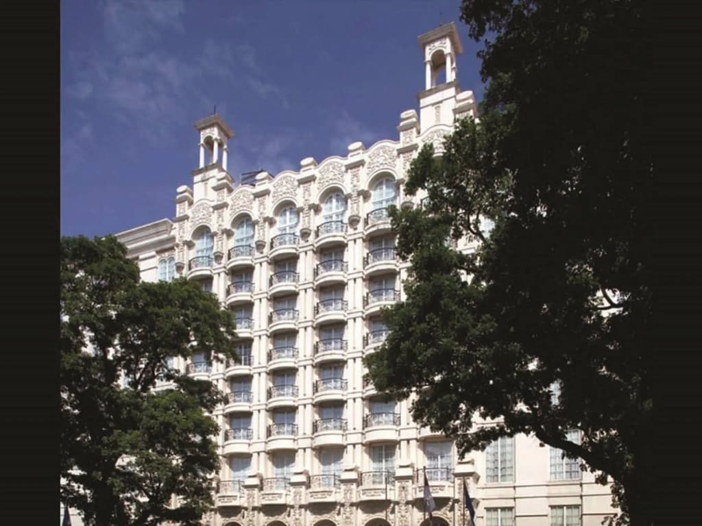 Hotel Gran Mahakam - photo 1