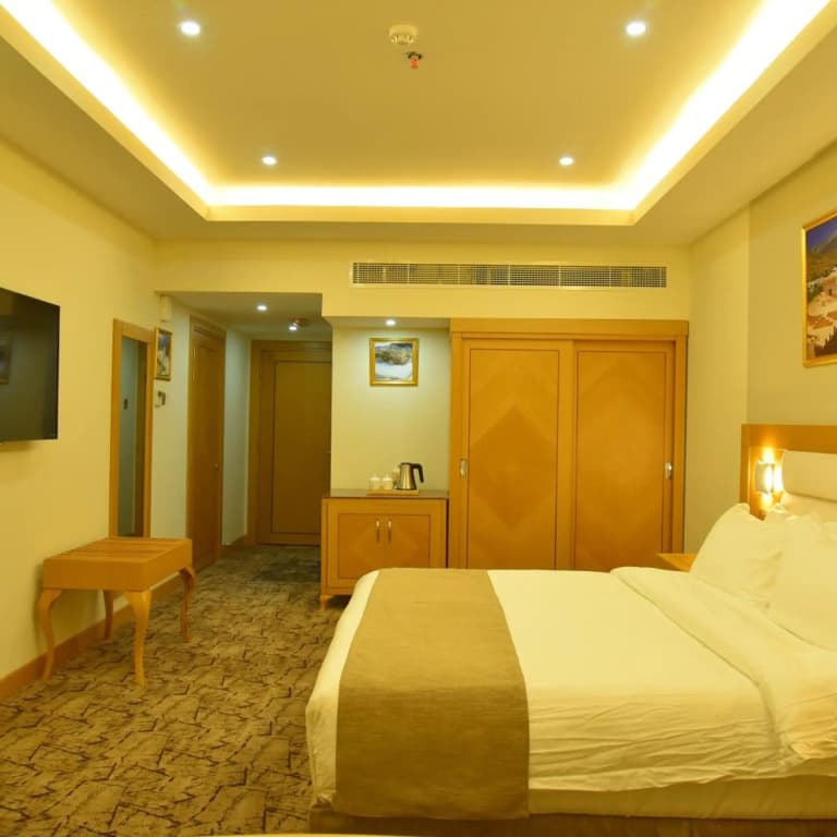 Muscat Plaza Hotel - photo 17