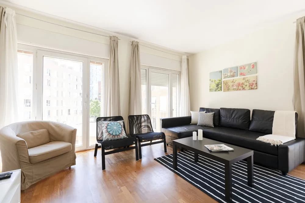 AB Olympic Village Beach Apartment - photo 3