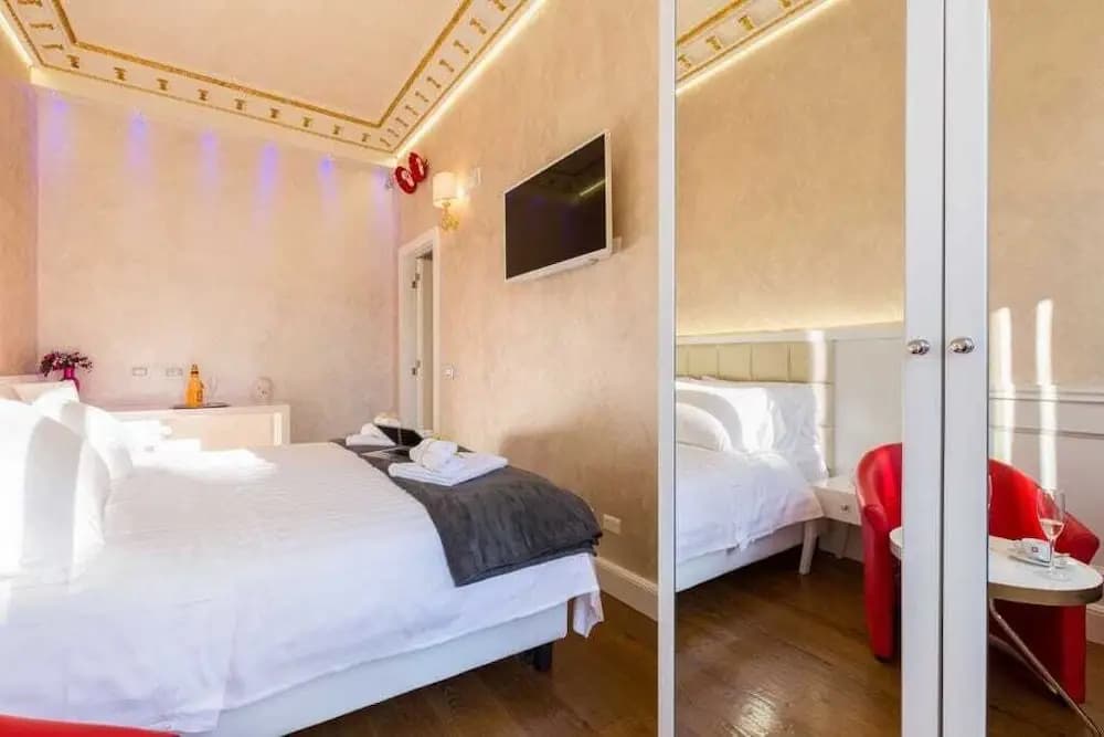 Piazza Venezia Luxury Suite - photo 12