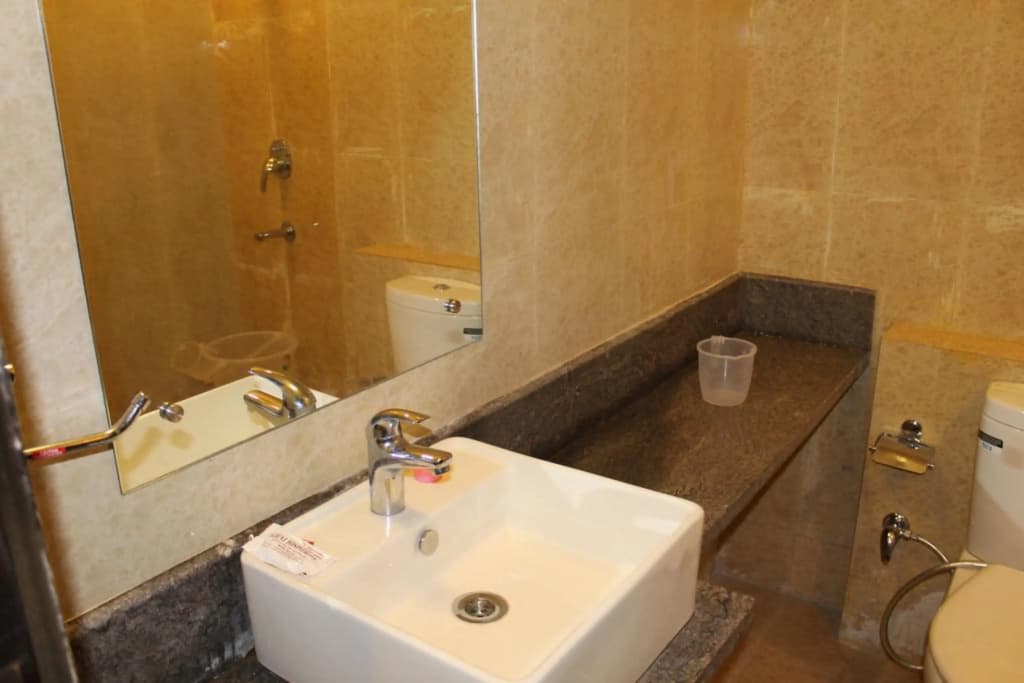 OYO 2202 Hotel City Heights - photo 8