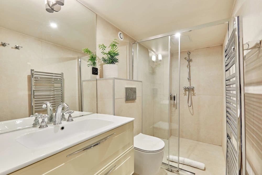 Amazing 3-bedroom Apartment - Center of Paris - photo 8