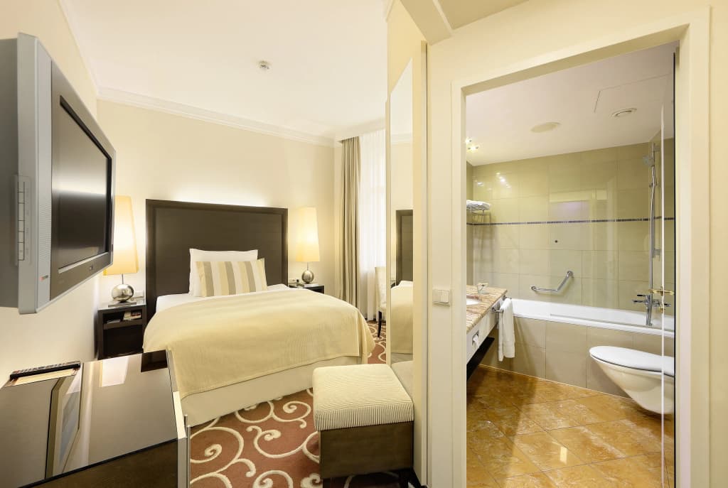 Grand Hotel Bohemia - photo 3
