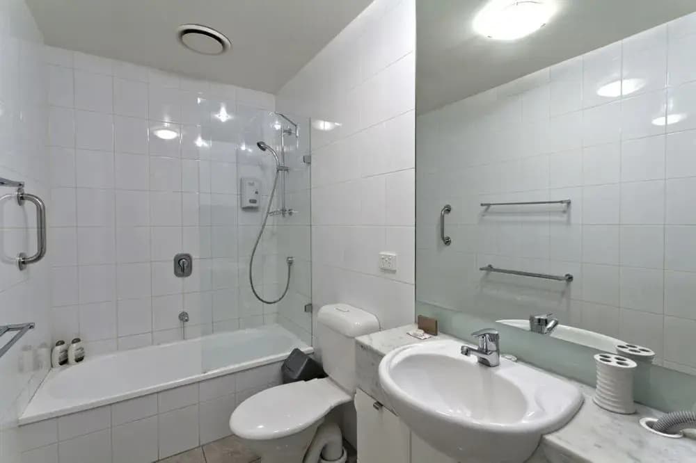 Bayviews Apartment - photo 9