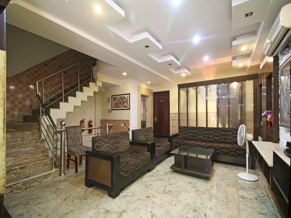 Tjs Grand Karolbagh - photo 2