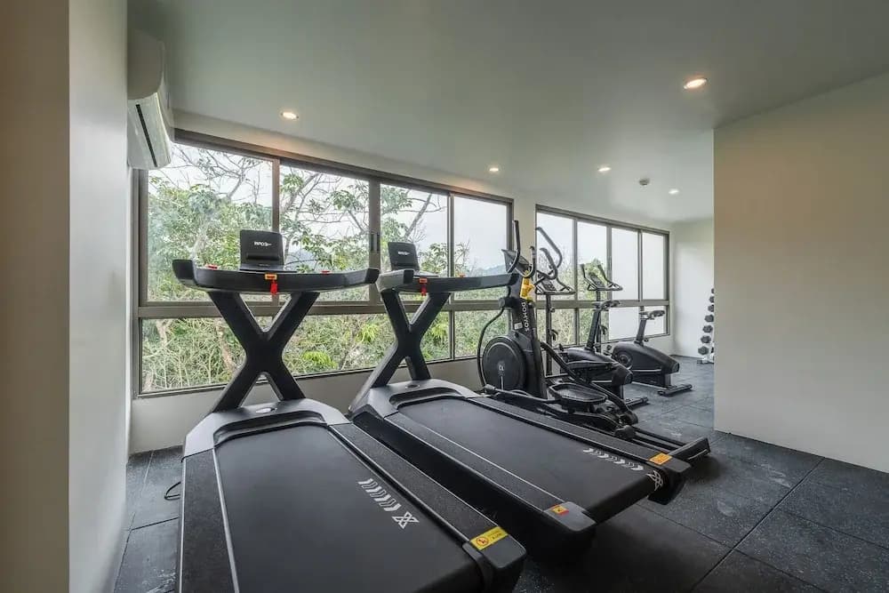 1BR with Infinity Pool Gym Rooftop C190 - photo 6