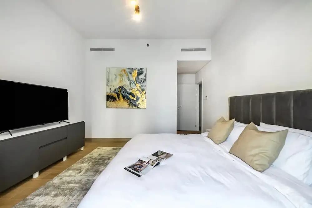 Stylish 2BR in La Rive 2 - photo 8