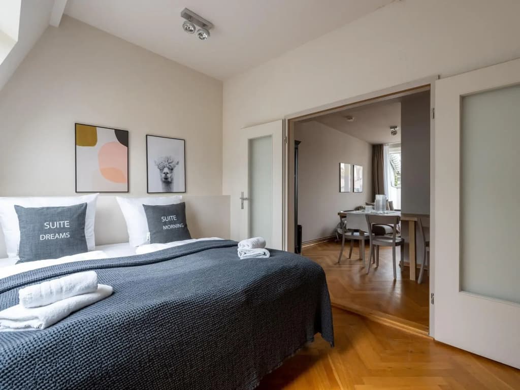 Schoenhouse Avenue by Limehome - photo 4