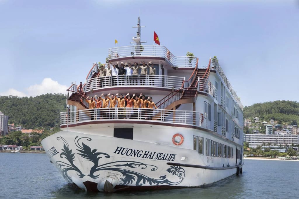 Huong Hai Sealife Cruise - photo 13