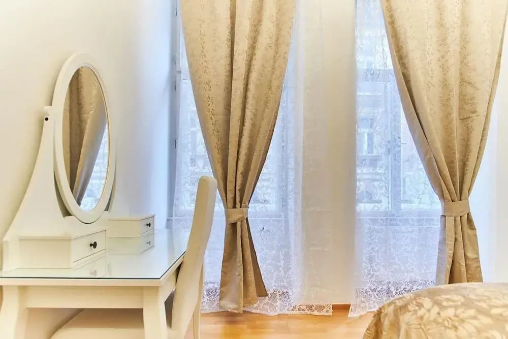 Wenceslas Square Royal Apartment - photo 2