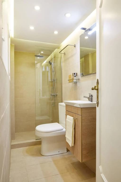 Chloe Boutique Apartments Metropolis - photo 8