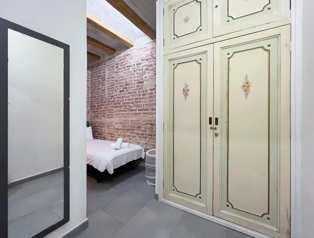 Stay U-nique Apartment Comte Urgell II - photo 13
