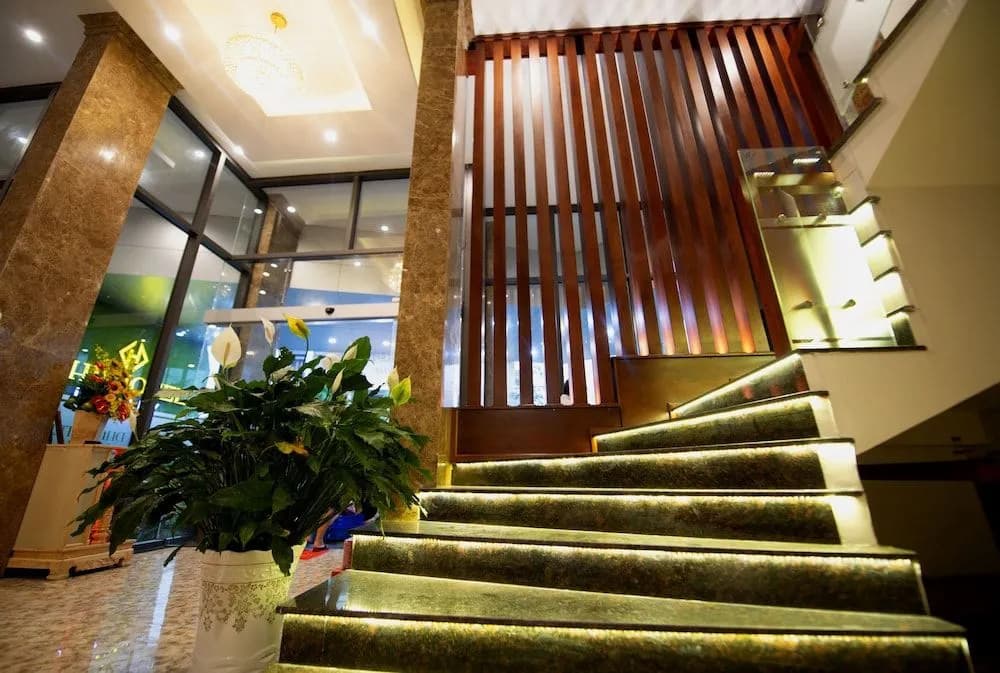 DHP Luxury Hotel - photo 11