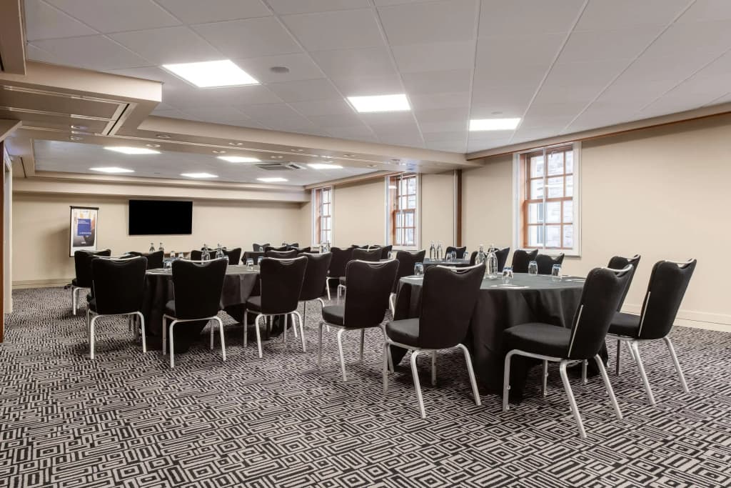 Radisson Blu Hotel, Edinburgh City Centre - photo 21