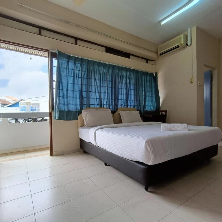 Kota Lodge Hotel - photo 18