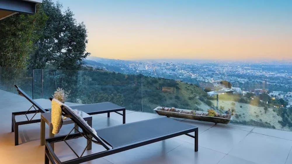 Hollywood Overlook by Avantstay Private Pool + Hot Tub Panoramic Views - photo 13
