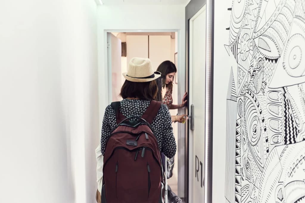 Free Hostels Barcelona - photo 18