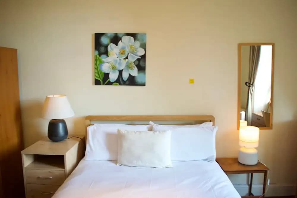Traditional 3 Bedroom Apartment in Bruntsfield - photo 5