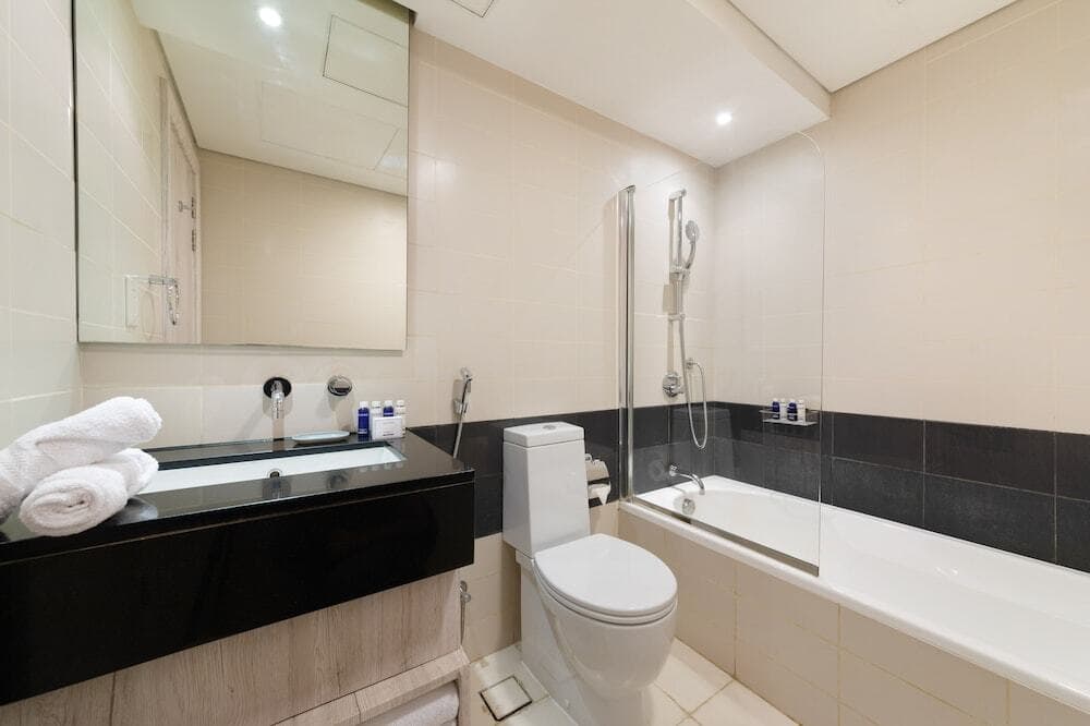 Superb apartment walking distance to Burj Khalifa - photo 9