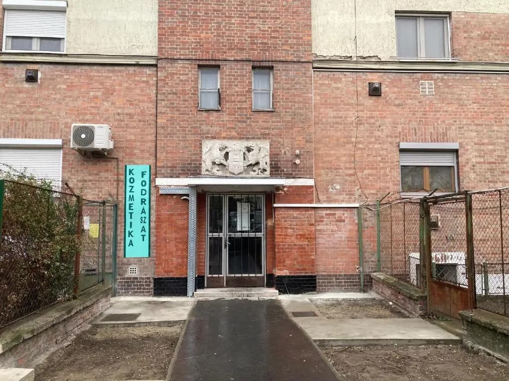 Poppy Flower Apartment - photo 2