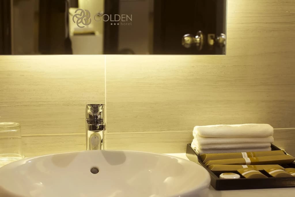 Golden Hotel - photo 7