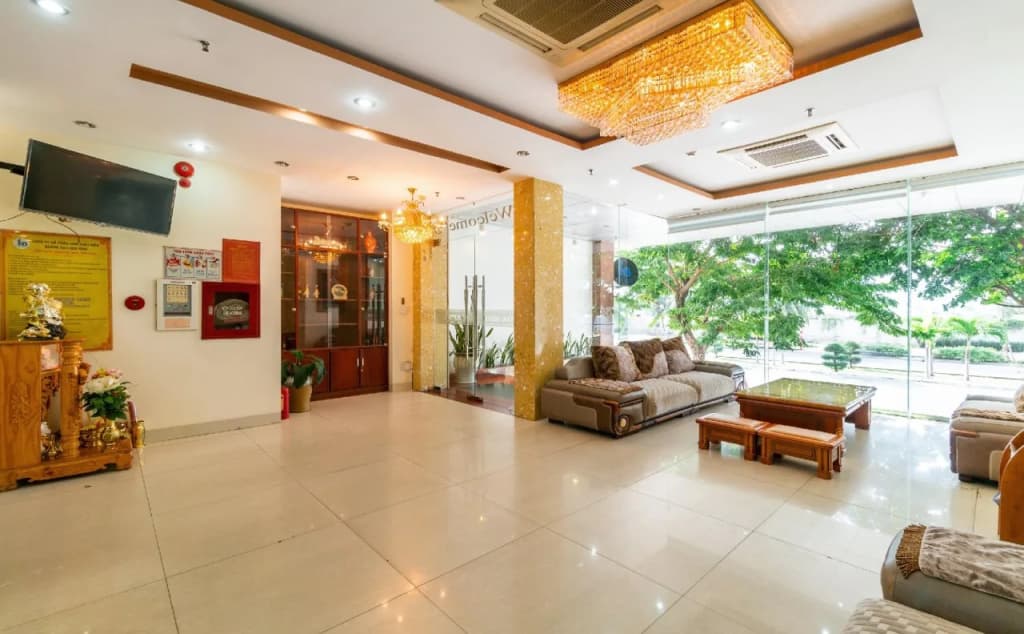 Hoa Binh Hotel - main photo