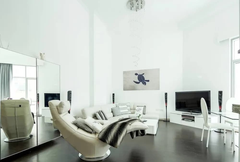 Unique 1BR Loft in Dubai Marina! - main photo