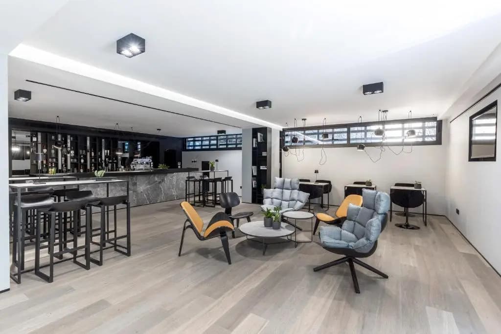 The Duke Boutique Suites - photo 26