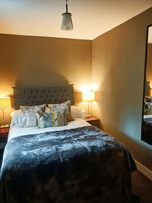 Six Brunton Place - photo 11