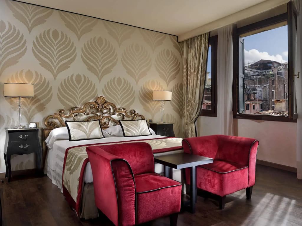 Amadeus Hotel - photo 7