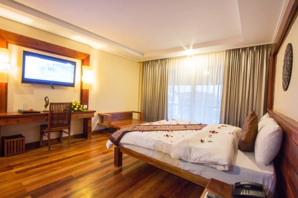 Royal Empire Hotel - photo 48
