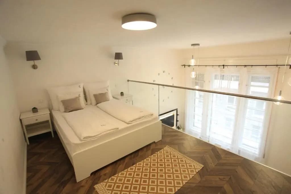 d.Five Riverside Suite - main photo