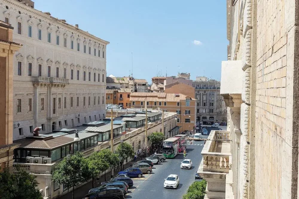Prestigious Apartments Via Barberini - photo 14