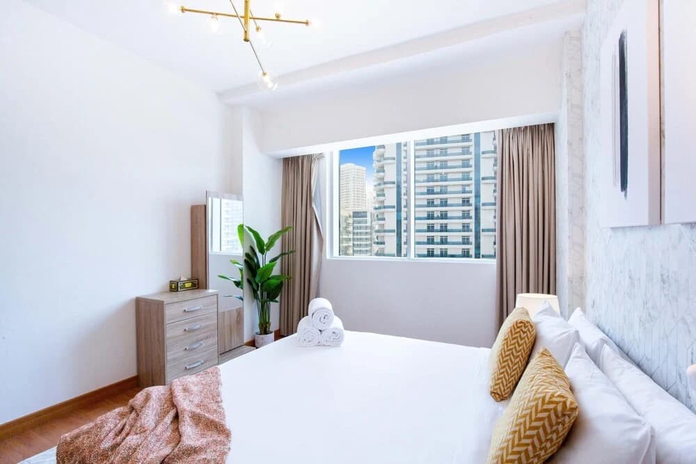 The Waves Exude Luxury 1 BR Waterfront - photo 3