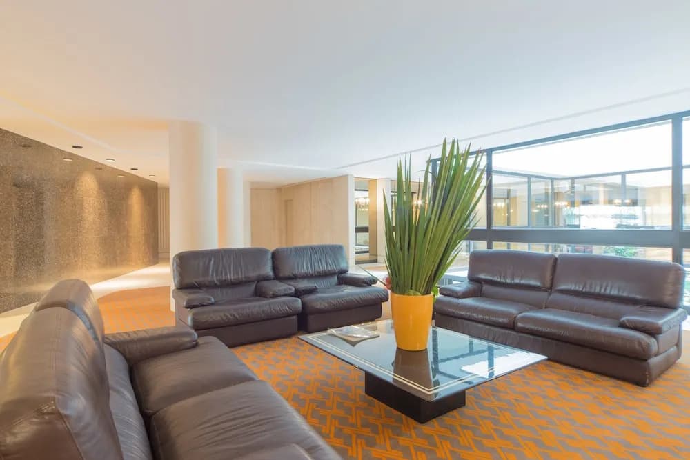 Foch - Champs Elysées, 60m2 Suites in Paris - photo 2