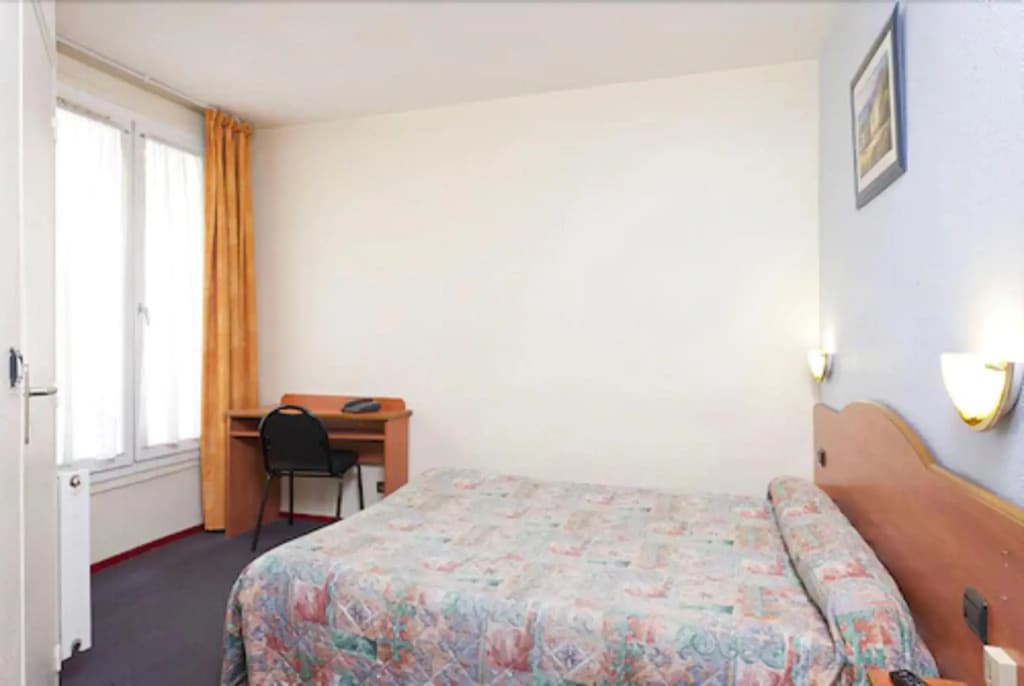 Ferney République Hotel - photo 12