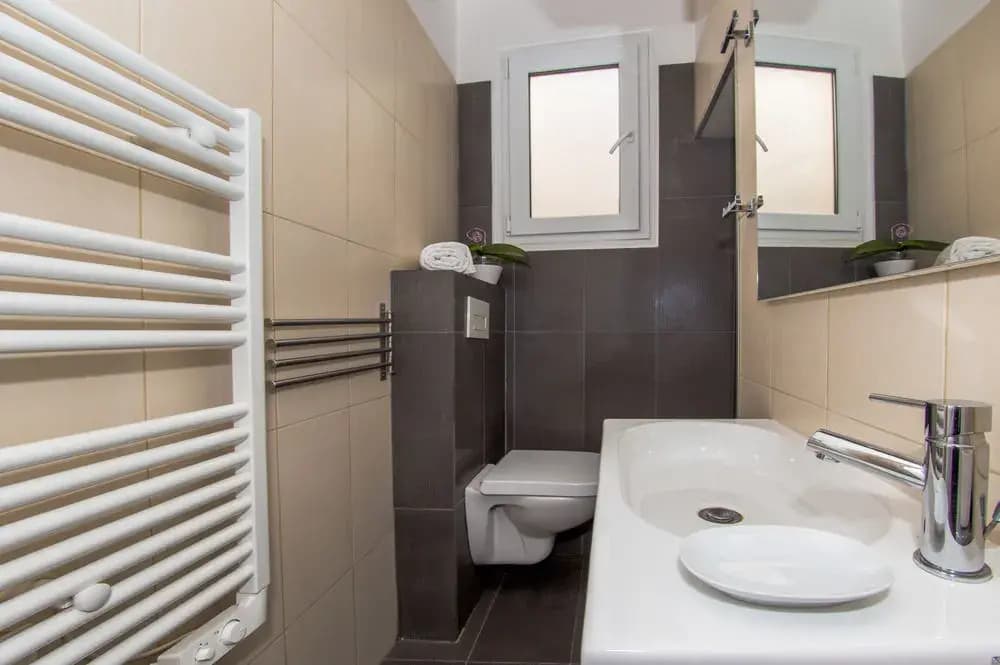 Urban chic Nice, 2 chambres et balcon - photo 14
