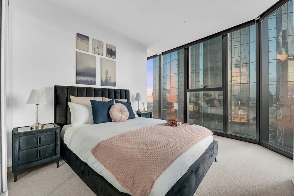 Melbourne Square Apartments - photo 19