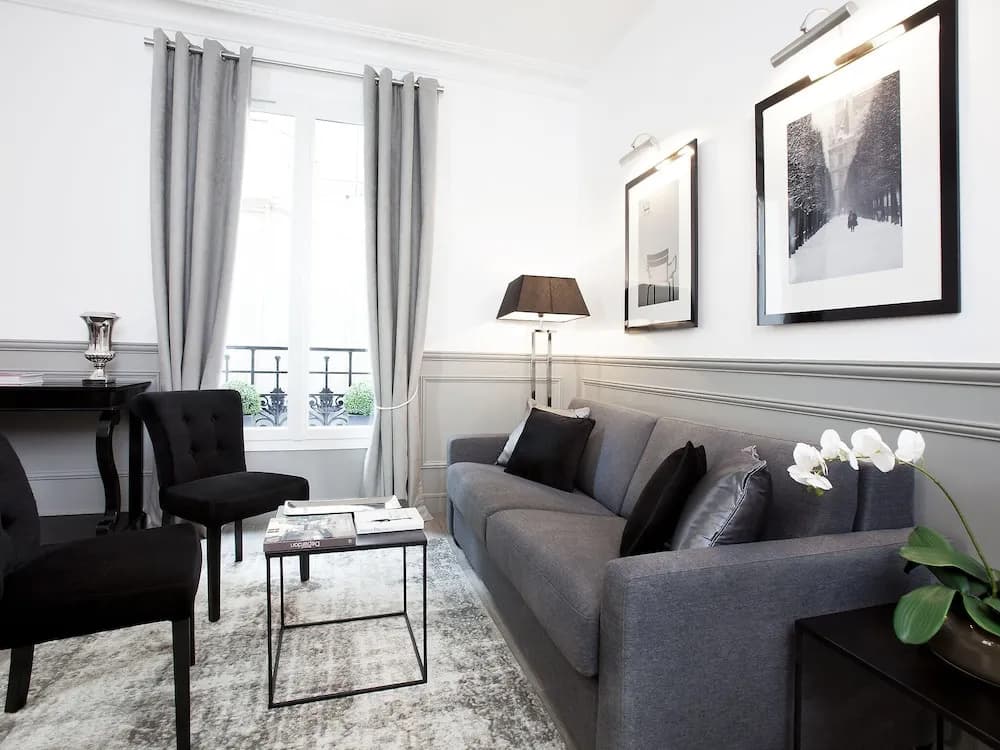 Luxury 2BR Gr-Boulevards I by Livinparis - photo 2