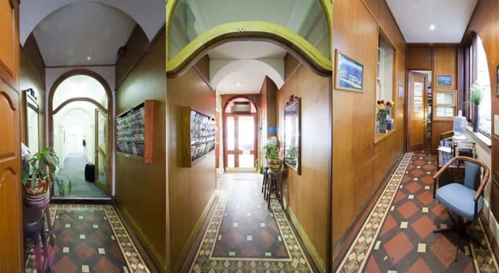 Holiday Lodge Hotel - photo 10